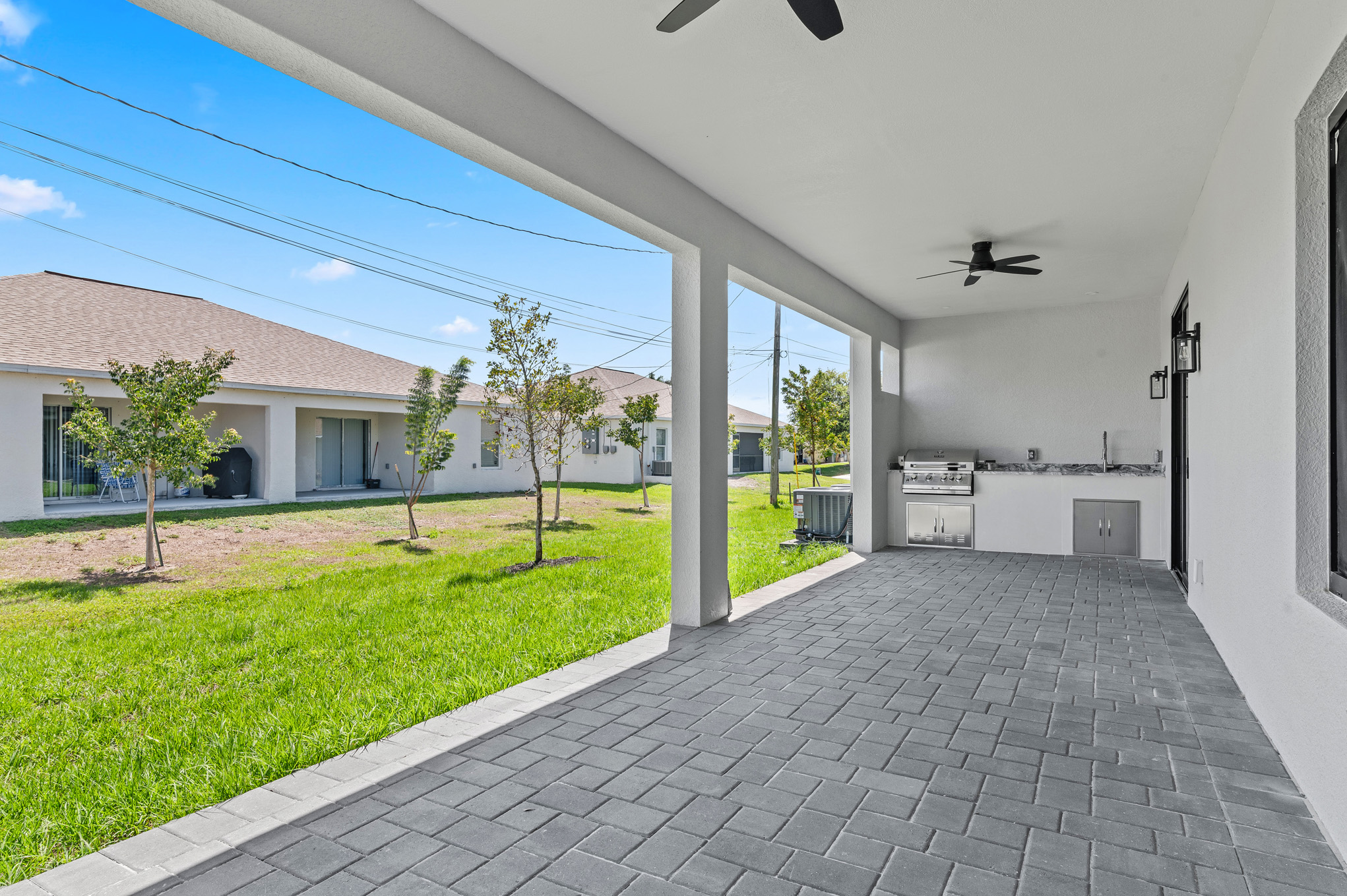 Covered lanai paver patio