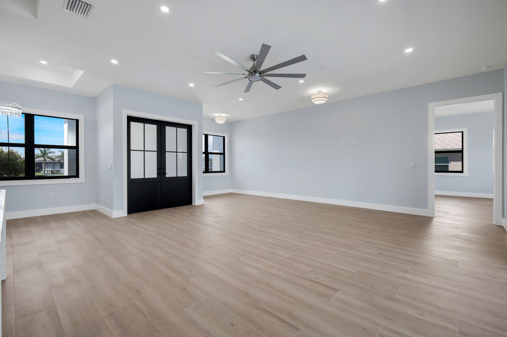 Oikos great room